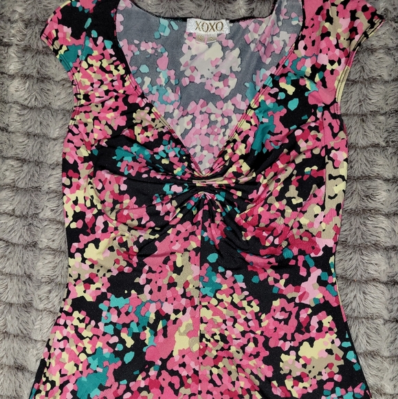 XOXO Small Top - Picture 1 of 3